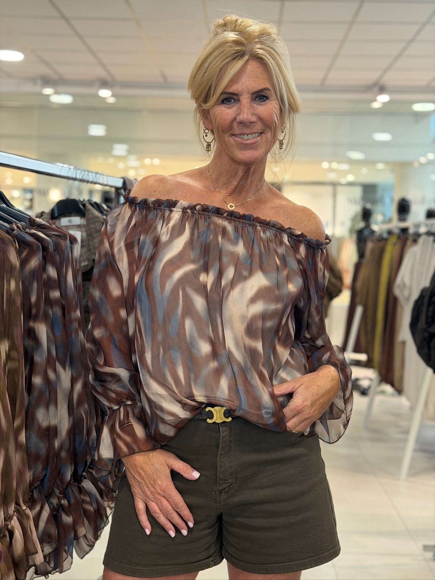 Top ‘Off Shoulder’