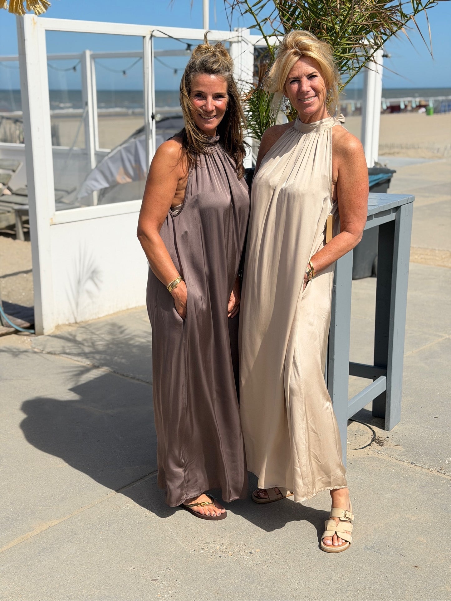 Jurk ‘Satin beach’