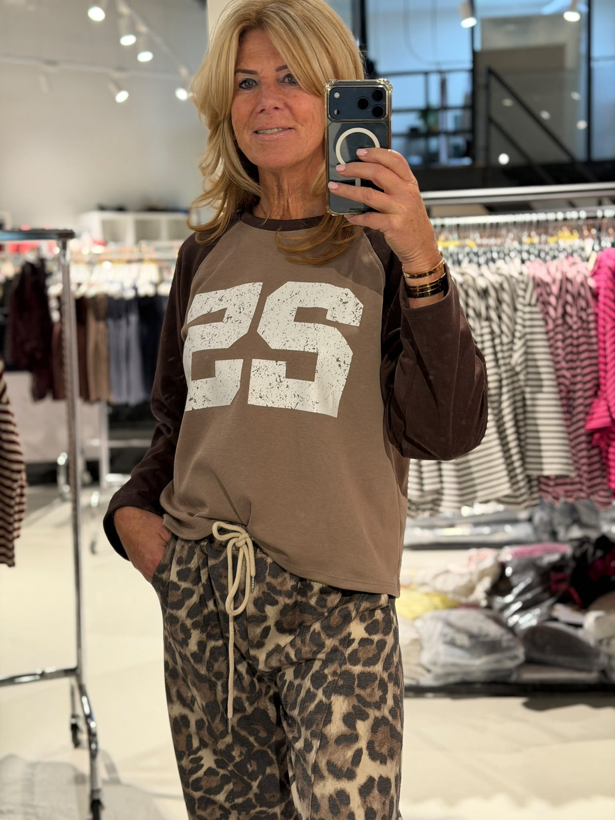 Joggingbroek ‘Essentiel’ panterprint