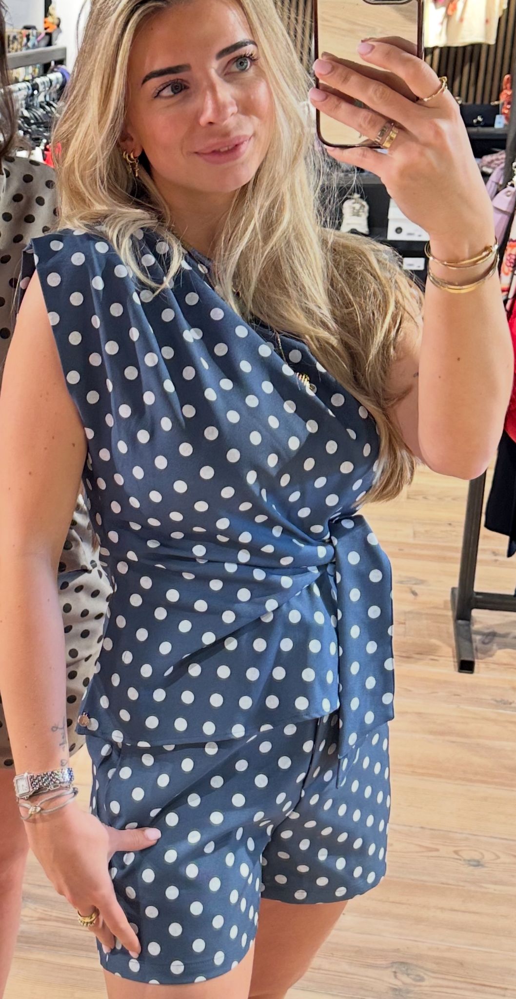 Short Ambika 'Gia' polkadot